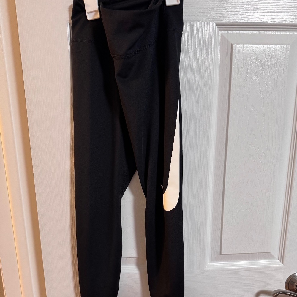 Nike leggings - Picture 1 of 2